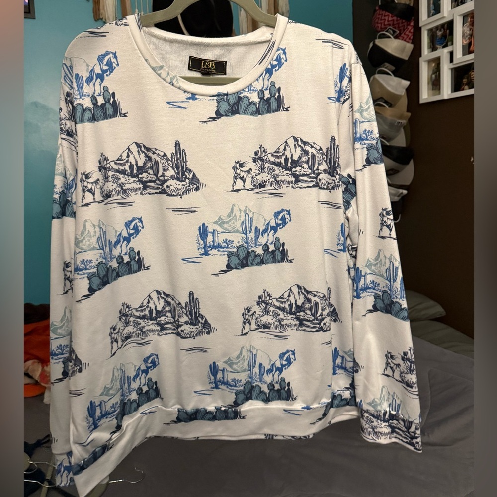 L&B Blue and White Western Print Sweatshirt